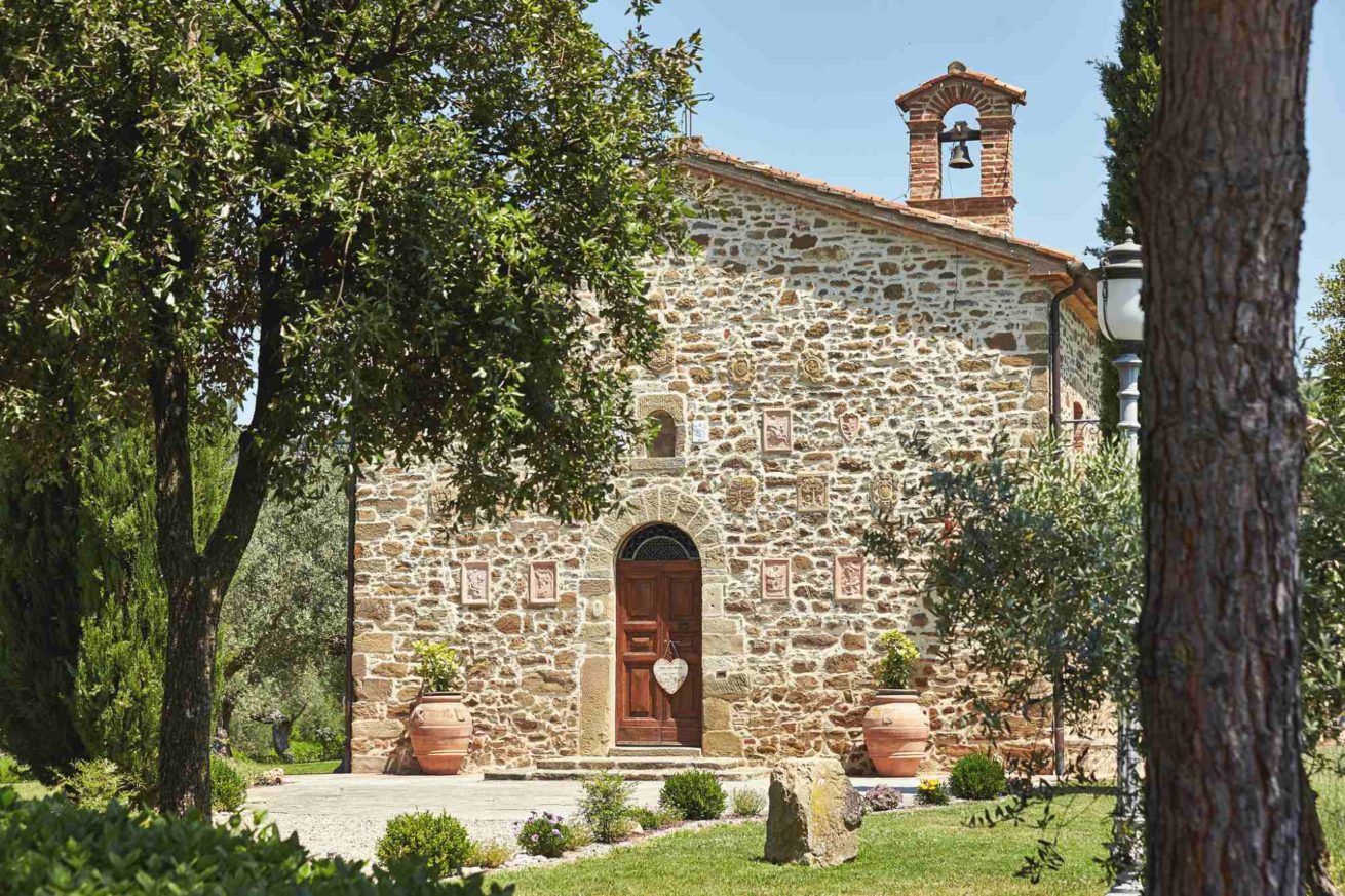 Italy Villa sleeps 30 40 people. The facade of Wedding villas Italy San Crispolto chapel