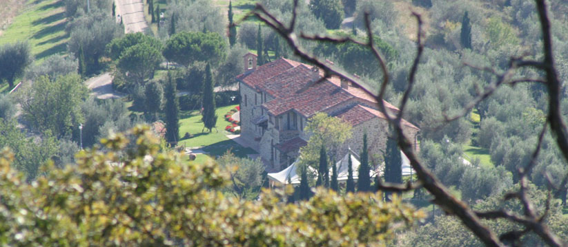 View from the above of the whole Exclusive weddings villa Italy San Crispolto building and marquee.